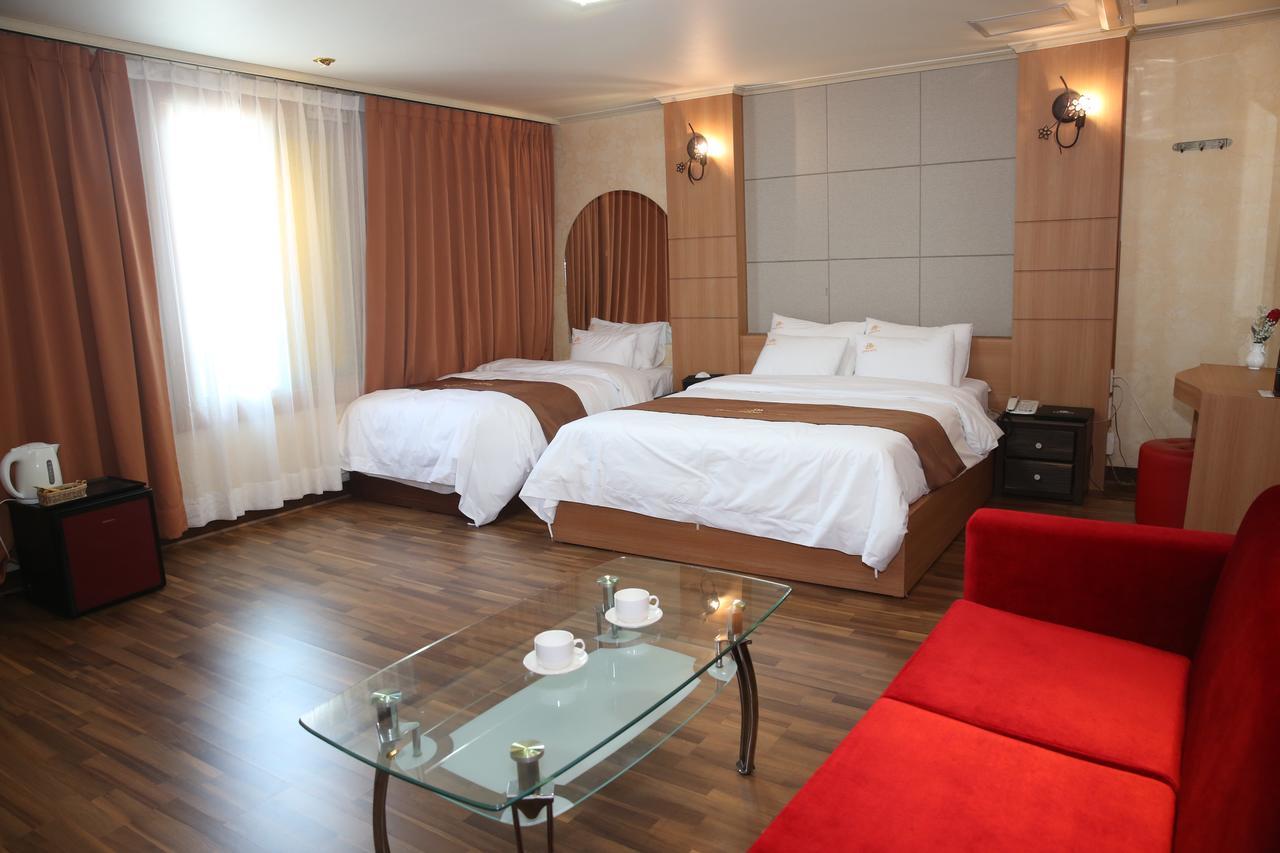 Uljin Grand Hotel Экстерьер фото