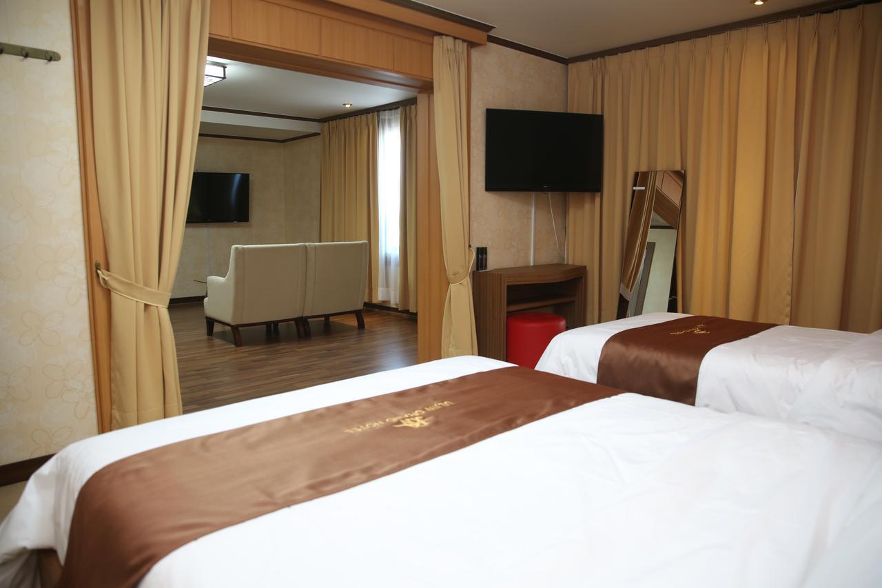 Uljin Grand Hotel Экстерьер фото