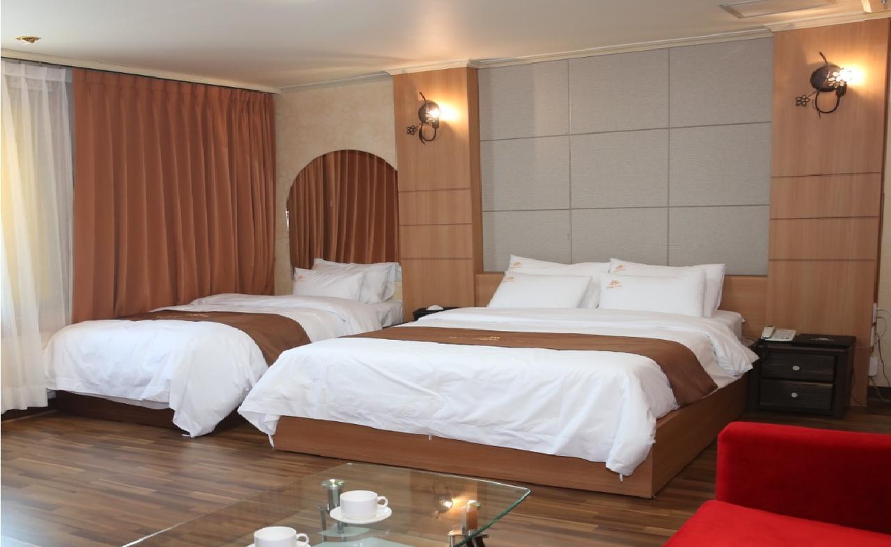 Uljin Grand Hotel Экстерьер фото