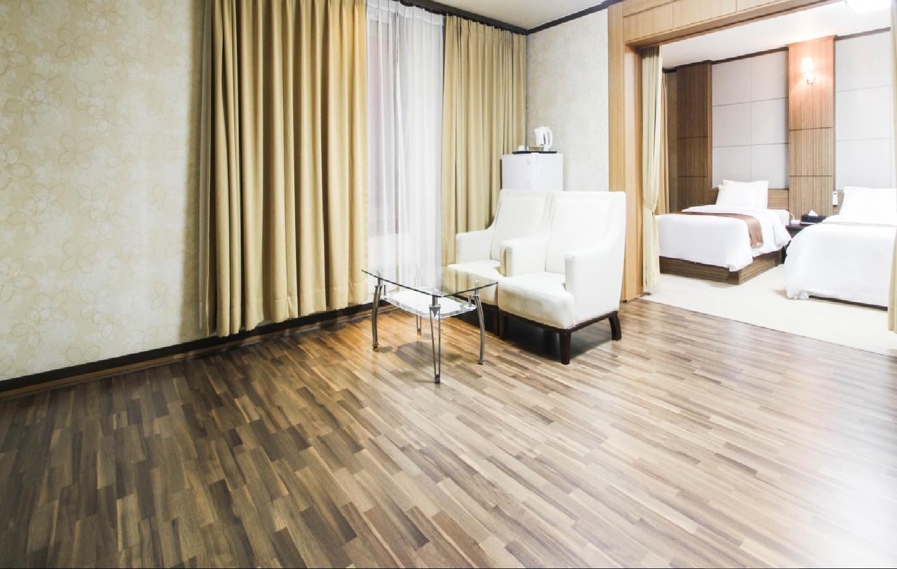 Uljin Grand Hotel Экстерьер фото
