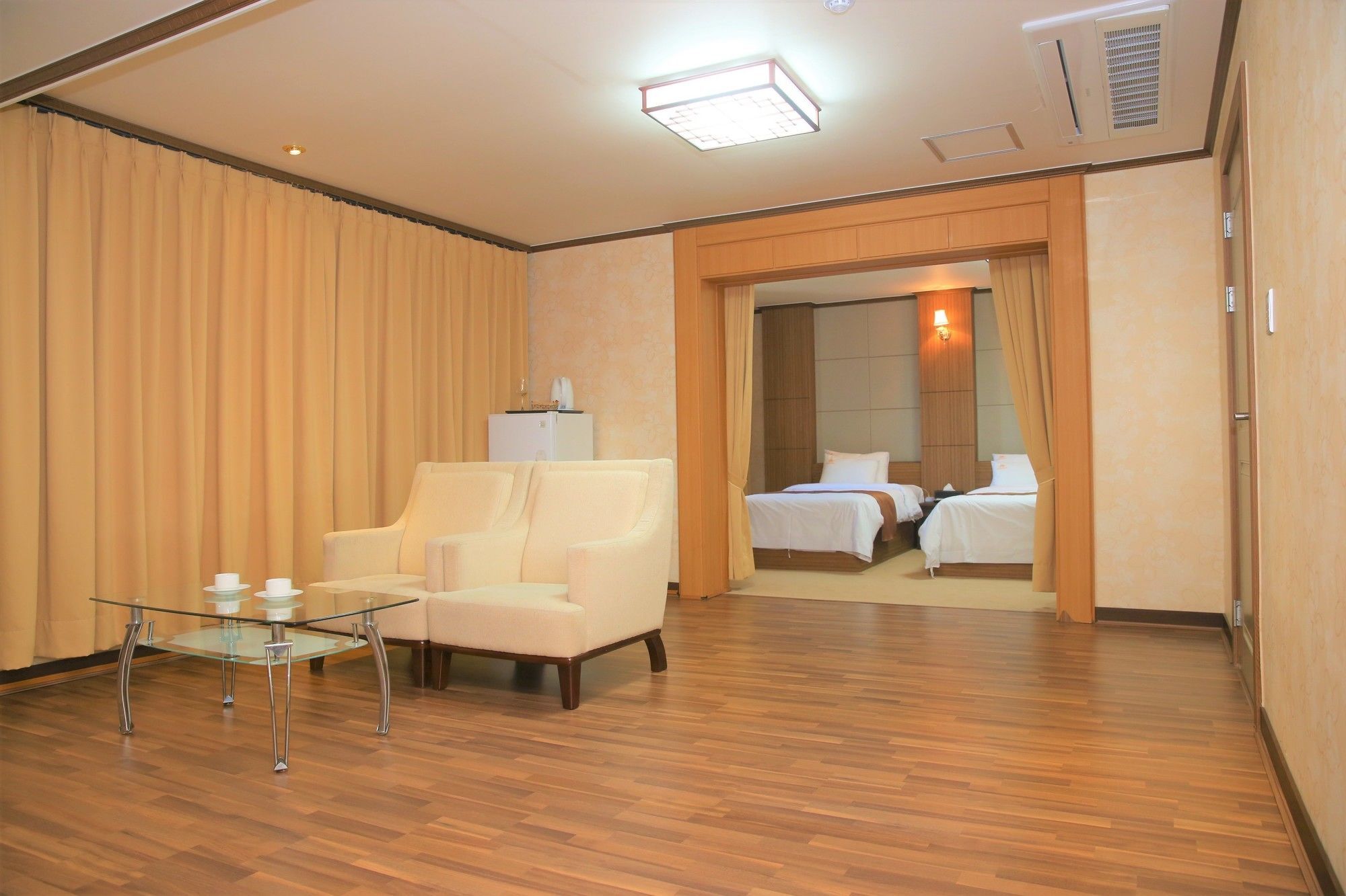 Uljin Grand Hotel Экстерьер фото