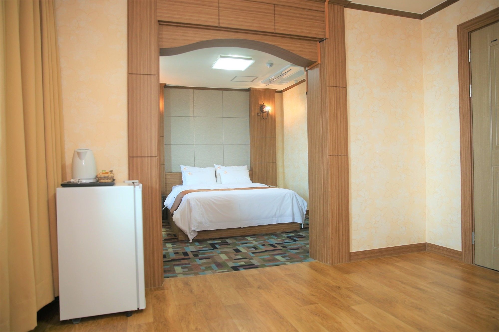 Uljin Grand Hotel Экстерьер фото